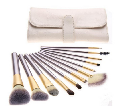Elevate Your Beauty Routine with the Luxurious Persian Make-Up Brush Set in Elegant Champagne