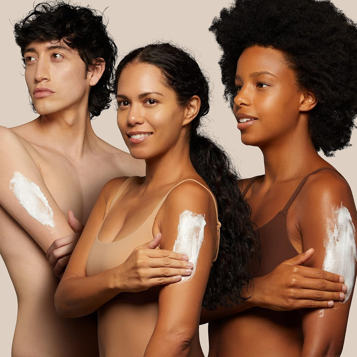 COVERGIRL Clean Matte BB Cream – Light 520