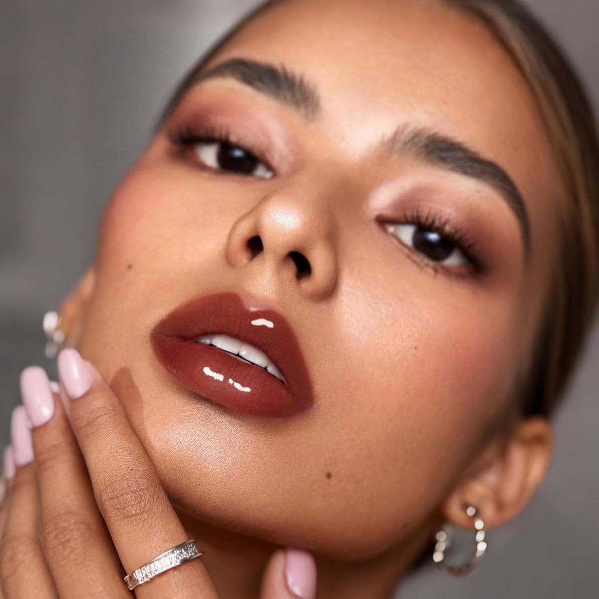 Dmsky 12-Piece Lip Gloss Collection: Moisturizing Lip Oils in 6 Vibrant Shades for Dry, Cracked Lips - Ideal for Girls and Women’s Makeup