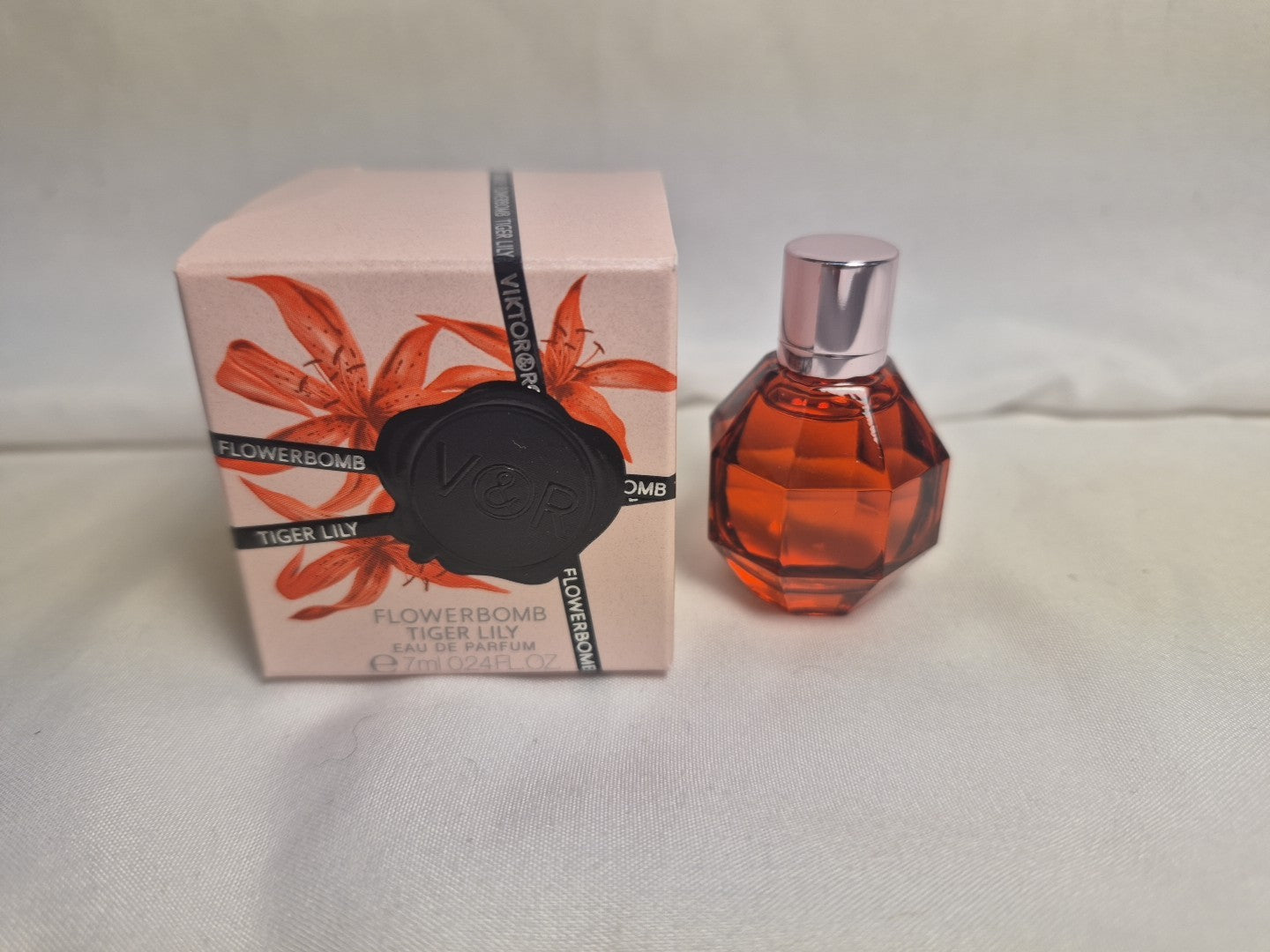 Experience Luxury Anytime with Viktor & Rolf Flowerbomb Tiger Lily 7ml Miniature Perfume Sample